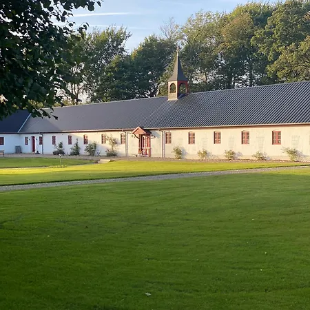 Feriegård Staarup Hovedgaard *